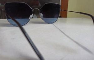 Cat-eye Blue Sunglasses