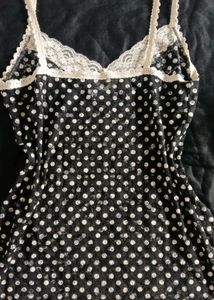 Y2K dotted lace camisole top 🖤🎀