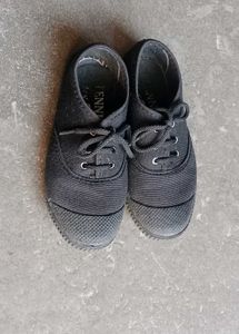 Black shoes
