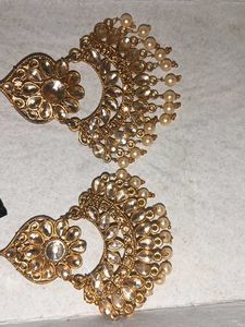 Elegant Gold &amp; Pearl Earrings