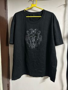 Black Lion Graphic Tee