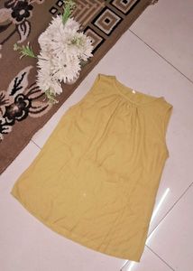 A Line Sleeveless Top Casual Fit