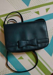 Fig Green Sling Bag