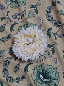 Gajra Rubber Scrunchie