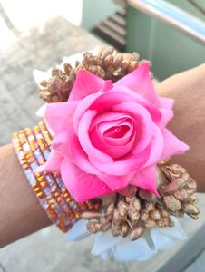 Floral Bangle Bracelet