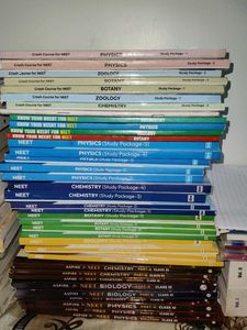 NEET Exam Prep Books For Class 11 And 12