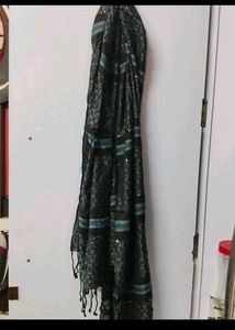 Beautiful Girls Scarf 🧣