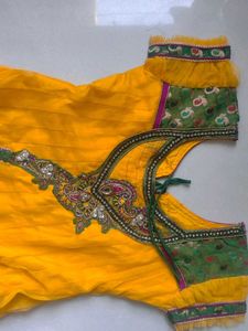 🌼 Vibrant Yellow Traditional Anarkali 🌻