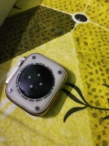 Smartwatch with Silicone Band