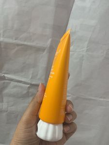 Vitamin C+E Super Bright Gel Face wash