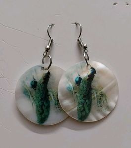 PEACOCK DESIGN CIRCULAR SHELL EARRINGS