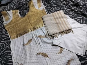 Kerla Style Traditional Kurti Set