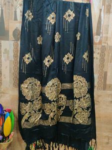 Price Drop Stole Cum Light Winter Chadar