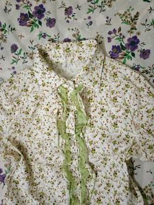 Fitted Floral Shirt