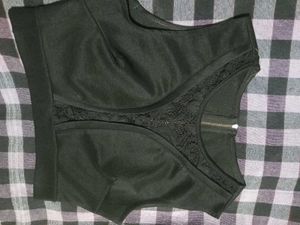 Chic Black Lace Crop Top