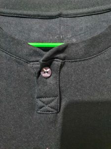 Victor Tshirt ( Black )