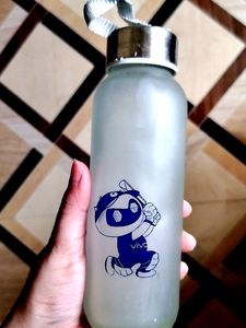 New Vivo Company Glass Bottle