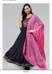 GoSriki New With Tag Kurta Dupata Set