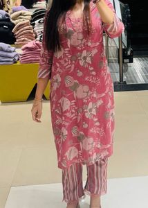 Pink Suit💕