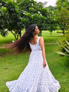 Frill Long White Skirt
