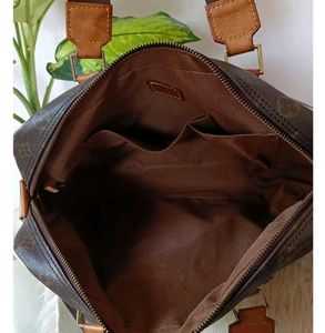 Louis Vuitton Original Messenger Bag Unisex