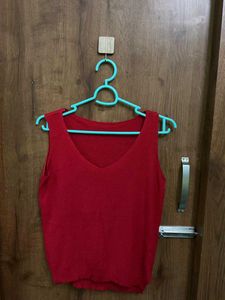 Red Sleeveless Top