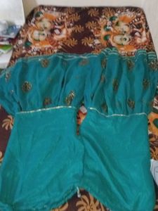 Boutique Design Same New Pempulm Kurti With Shrar