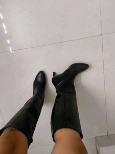 ELLE Brand New Knee High Boots- Min 1660 Rupees.