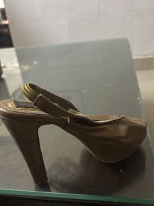 Chuvita Heels