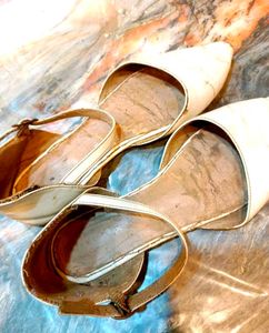 Used White Flat Sandal