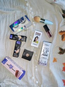 Price Drop!!!! Makeup Kit Combo