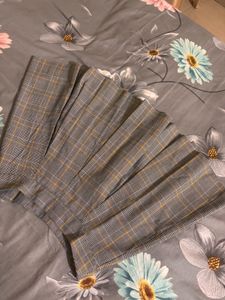 Gray Plaid Pleated Skirt