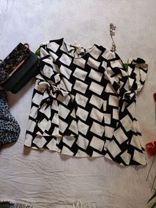 Dressberry Top