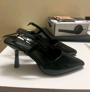 Luxurious High Heel