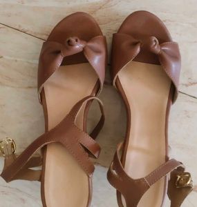 Heels 👠