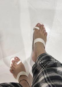 set of 4 footwear Sandals