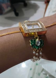 Elegant Gold &amp; Green Watch