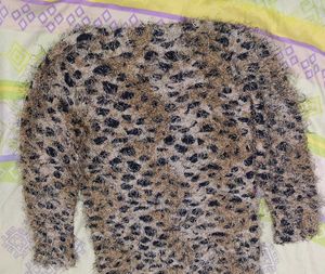 Stylish Fuzzy Animal Print Top