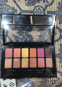 Lakme Absolute Spotlight Eyeshadow
