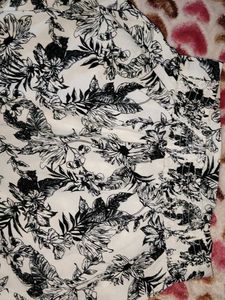 Floral Print balloon sleeves top