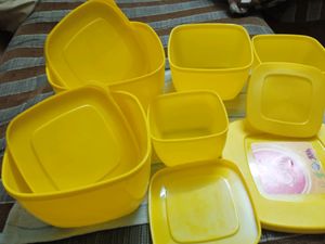 Set of 5 New plastic boxes