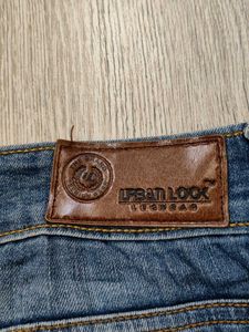 Ma2054 Urban look jeans waist 34 inches