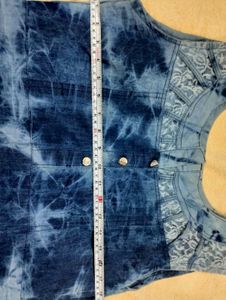 🎀Handmade Denim Tie-Dye Top with Lace🎀