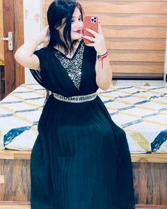 New Stayle Beautiful Women Gown Dress Inpoted Part