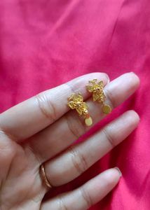 Gold-toned Floral Design Earrings