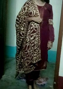 Chic & Classy Kurta Suit for Women – Limited Stock