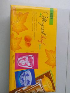 7 Peice Set Which Includes 2 Bowl, 4 Glass & 1 Jug