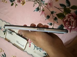 Realme 6. 8/128 GB Comet White