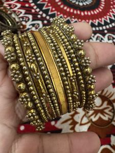 Gorgeous Gold Bangle Set