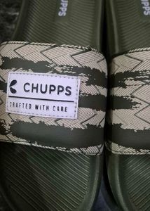 Brand New Men Slipper In Size 8